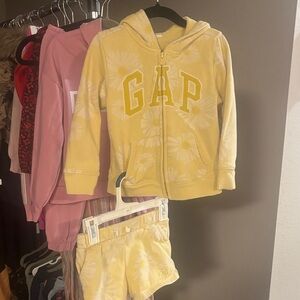 GAP Girls Yellow Daisy Hoodie and Shorts Set